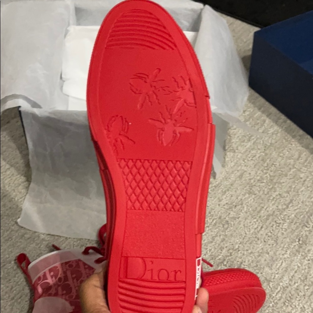 Like new Red Christian Dior b23 in size 43 - Picture 4 of 10